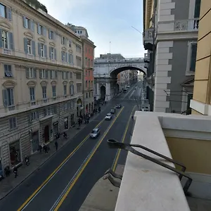 Check-inn Centro Genova